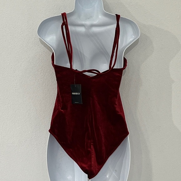 Forever 21 Velvet Bodysuit NWT Size M - Picture 4 of 5